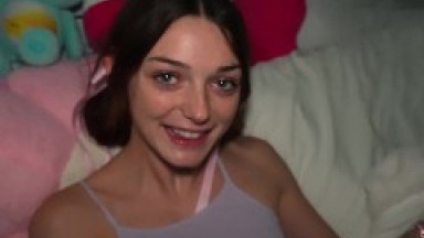 Shrooms Q Lets StepDaddy Use Her Secret Hole