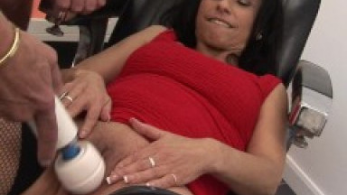 Horny brunette MILF warms up with a magic wand before riding cock