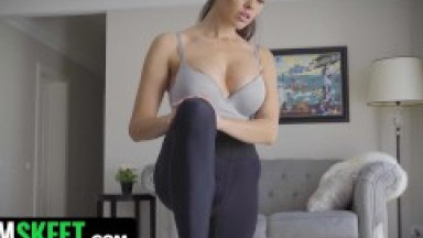 Luxury Girl Is A Serious Fitness Babe Who Gets Stretched Every Time She Gets A Visit From Her Coach