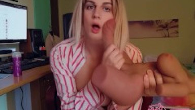 Trans blonde spit and blowjob a big dick with final cum