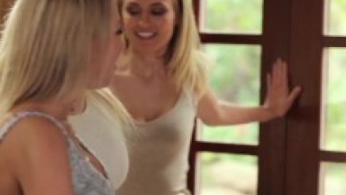 Lesbian SQUIRT Bukkake with 4 Pornstar BABES - ADULT TIME