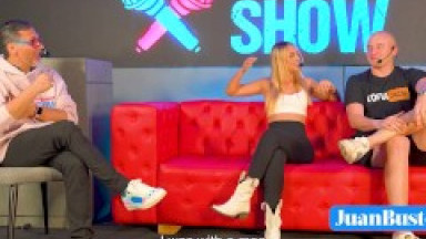 COFLA 24CM smashes argentina's pussy in public at a bar in Medellín - JuanBustosShow