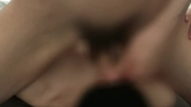 激しいピストンで中出しされた巨乳女子〇生が超絶エロい