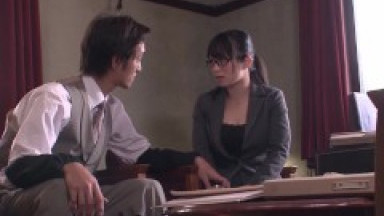 Japanese office slut gets her hairy pussy toyed and fucked