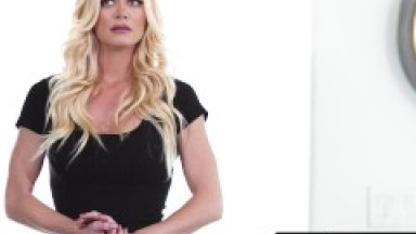 MOMMY'S GIRL - Naughty Kylie Rocket Hard Fingers And Devours Her Stepmom's Pussy After Being Spanked