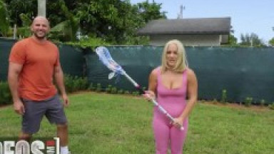 MOFOS - Gorgeous Babe Mimi Monet Does A Split In Front Of JMac To Show Him How Flexible She Is