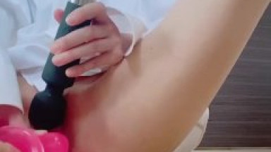 【無修整妄想オナニー】 3/3 一人ストリップで盛り上げてみた♡最近お気に入りの電マとディルドでダブル攻め♡ やっぱりこれサイコー♡ こんな攻め方されたいな♡