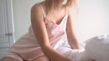 Best friend's Mom tests if I'm gay - Best friend's Mom asks me to Fuck her and Cum in Pussy!