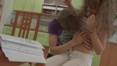 Little slut gets her asshole fingered just before getting fucked hardcore
