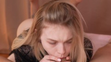 Incredible beauty in a bathrobe was sprayed sperm, finished on her spread legs. Karneli Bandi