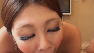 Wrapping her soft lips around a dick the Asian chick managed to make him cum