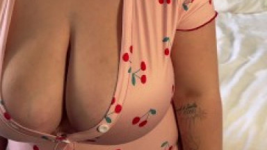 Casting Curvy: Step Sister Is Down To Be My Model For Art Project